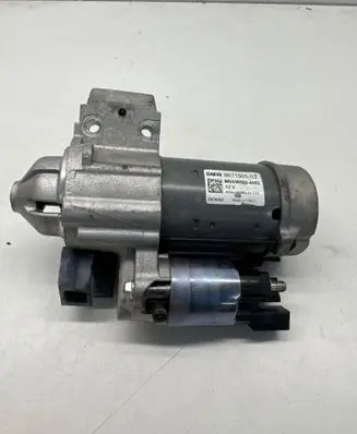 BMW X3 G01 Starter motor 8671505