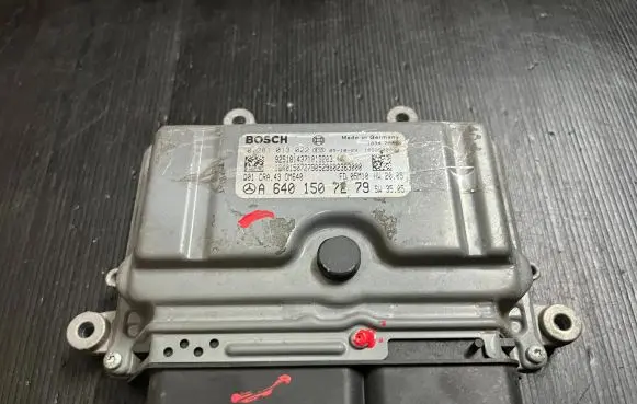 Mercedes-Benz B W245 Engine control unit/module ECU A6401507279 0281013022 1039S00000