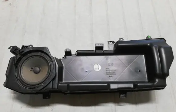 Audi A6 S6 C6 4F Front door speaker 4F0035382B