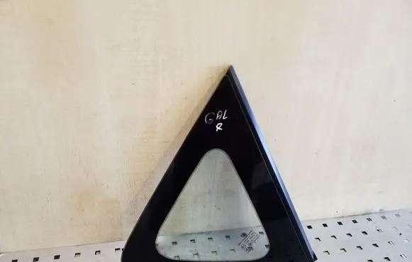 Mazda 3 II Rear side window