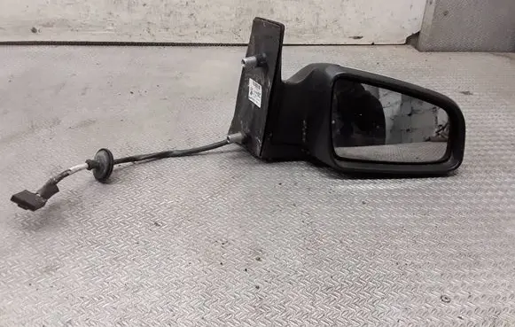 Opel Zafira B Front door electric wing mirror 13131970