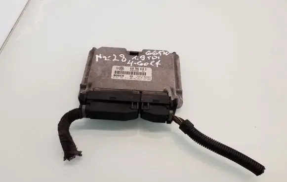 Volkswagen Golf IV Engine control unit/module 038906018D