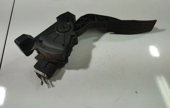 Opel Signum Accelerator throttle pedal 6PV00832200