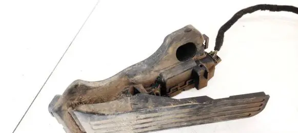 Audi A3 S3 8P Accelerator throttle pedal 1K1721503F 6PV00860000