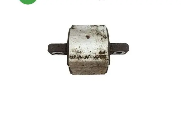 Mercedes-Benz CLS C219 Gearbox mount 212240