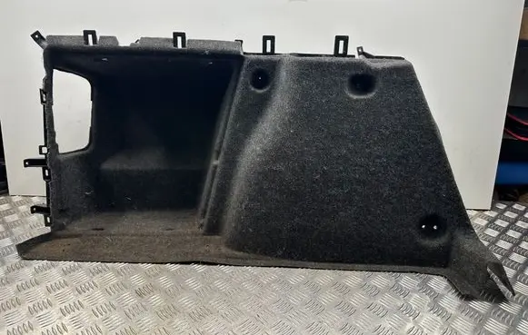 Skoda Octavia Mk2 (1Z) Trunk/boot side trim panel 1Z9867427 1Z9867427M