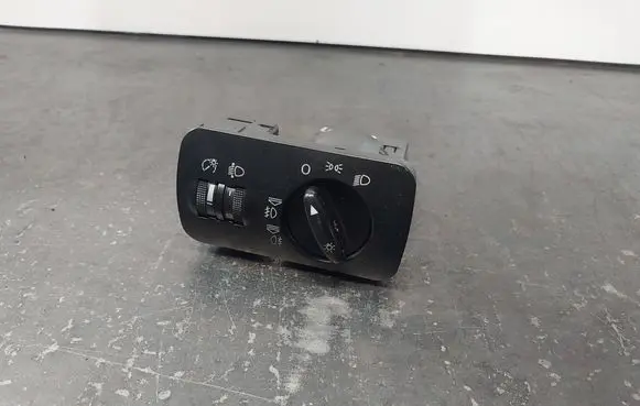 Seat Leon (1M) Light switch 1M1941531L