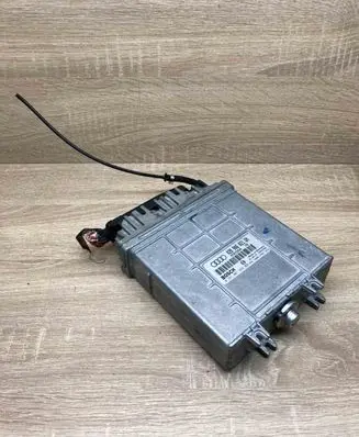 Audi A4 S4 B5 8D Engine control unit/module ECU 028906021GM 0281001658