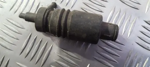 Audi A4 S4 B5 8D Windscreen/windshield washer pump