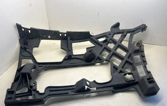 Volkswagen Golf VII Front bumper mounting bracket 5G0807724D