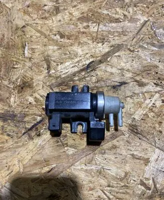 BMW 5 F10 F11 Turbo solenoid valve 7595374 70088704