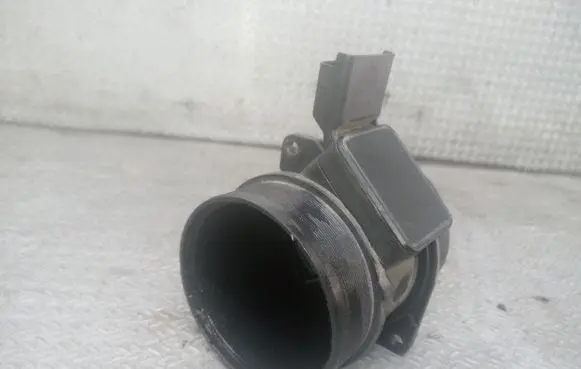 Citroen C5 Mass air flow meter MAB100 M10176
