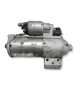 BMW 5 G30 G31 G38 Starter motor 8588898