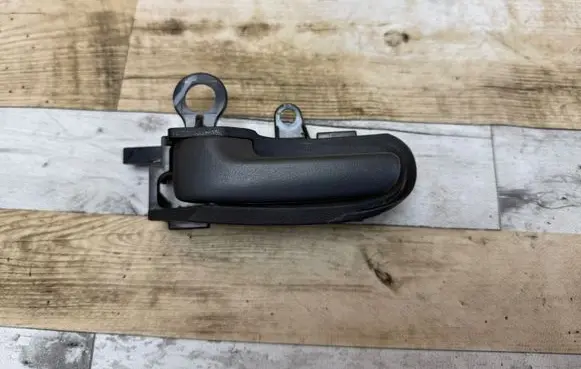Toyota Yaris Front door interior handle 