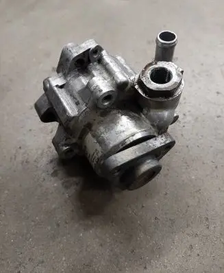 Audi A4 S4 B6 8E 8H Power steering pump 4B0145155R 7691955267
