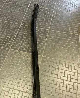 Iveco Daily 4th gen Sliding door middle rail 