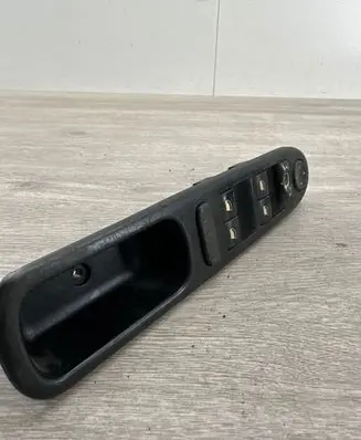 Peugeot 407 Electric window control switch 53269700 26970415