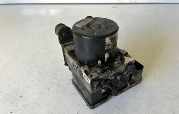 Volkswagen Transporter - Caravelle T5 ABS Pump 7H0614117 7H0907379S 10061830091