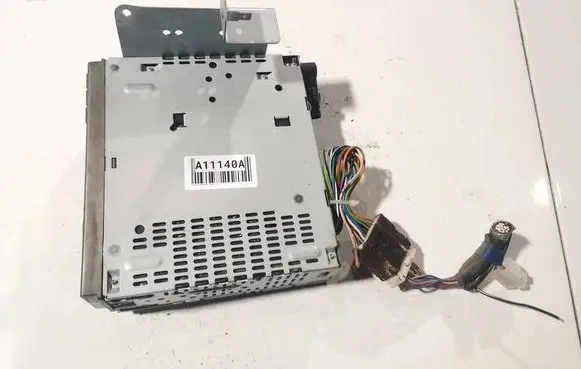 Subaru Forester SG Radio/CD/DVD/GPS head unit 907921643923