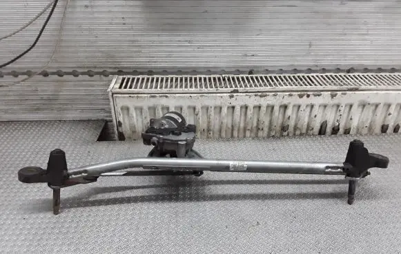 BMW X5 E53 Front wiper linkage and motor 711153502