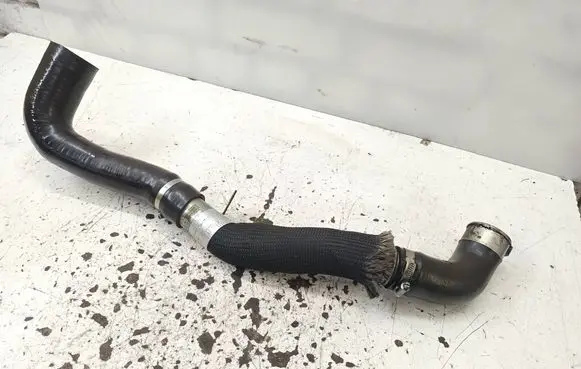 Jeep Grand Cherokee Intercooler hose/pipe 