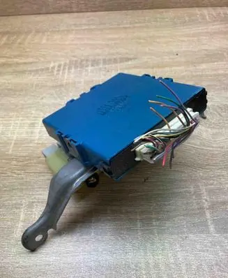 Toyota Corolla Verso AR10 Combustion control unit/module 896180F020 9008087019 WithPlug
