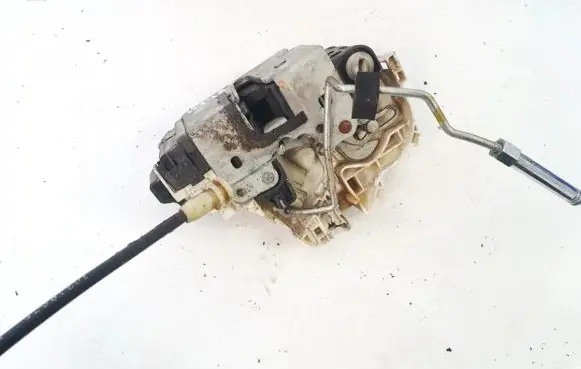 Chrysler Sebring (JS) Front door lock 3021867e