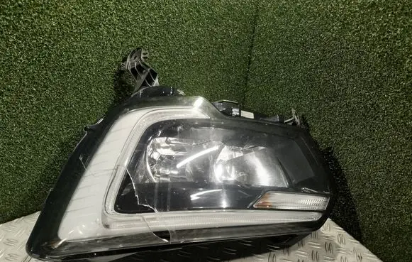 Renault Master III Headlight/headlamp 260607867R 366900804 0021113004