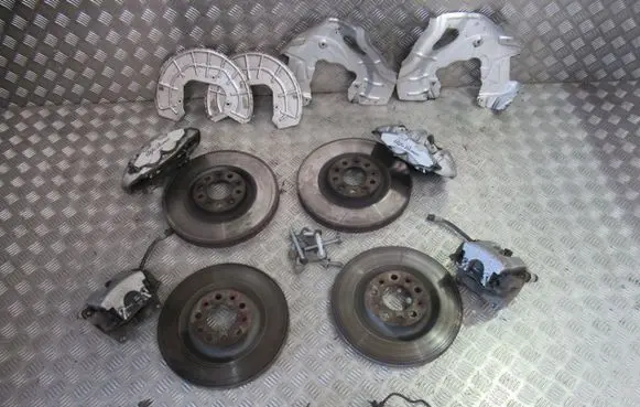 Alfa Romeo Stelvio Engine cover (trim) 