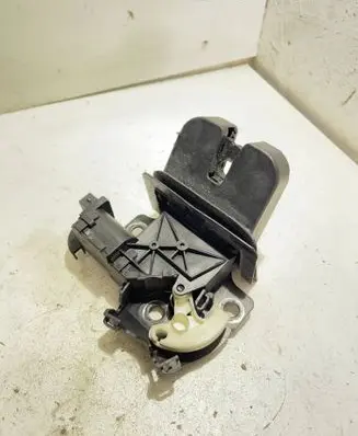 Audi A6 S6 C6 4F Loading door lock 