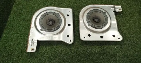 Opel Vivaro Rear door speaker 1005R 3874R