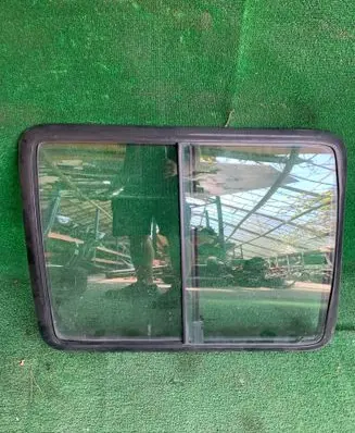 Fiat Doblo Sliding door window/glass 