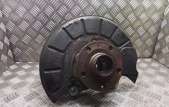 Volkswagen PASSAT CC Front wheel hub