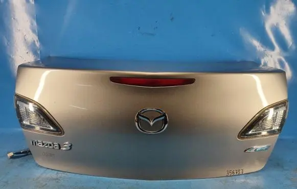 Mazda 3 II Tailgate/trunk/boot lid BBY45261XD