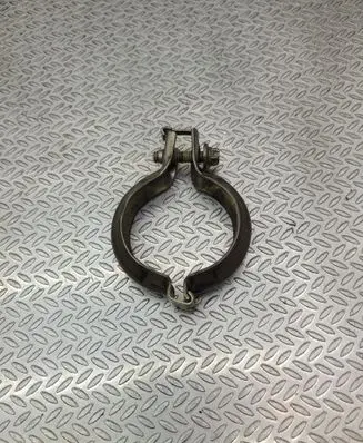 Mercedes-Benz A W177 Muffler pipe connector clamp A0039950402