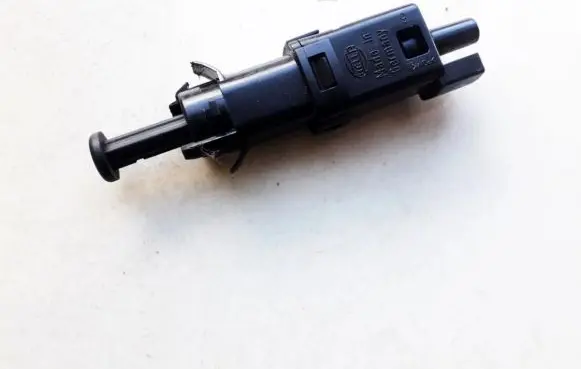 Volvo S40, V40 Brake pedal sensor switch 9146505