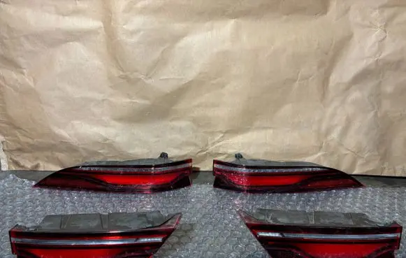 Jaguar F-Pace Rear/tail lights set MK8313405BD 032075BD MK8313404BD