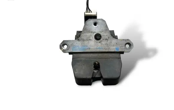 Ford Focus Tailgate/trunk/boot lock/catch/latch 8M51R442A66AC 0104115508