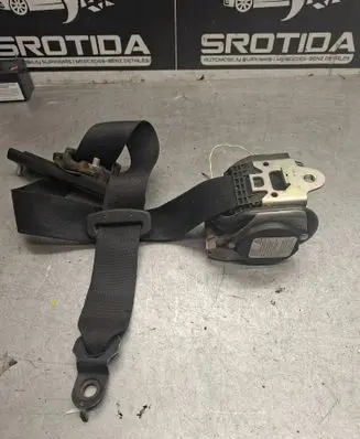 Mercedes-Benz Sprinter W906 Front seatbelt 9068600485 040476