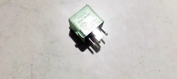 BMW 5 E39 Other relay 61368373700 v23134-k59-x312
