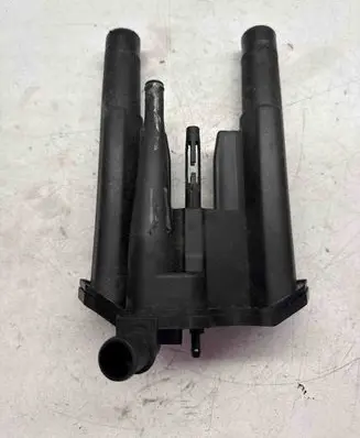 Land Rover Range Rover Sport L494 Oil breather separator 9X206A785CB