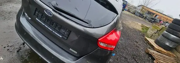 Ford Focus Truck tailgate 