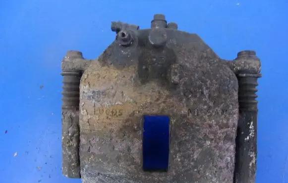 Nissan Almera Tino Front brake caliper