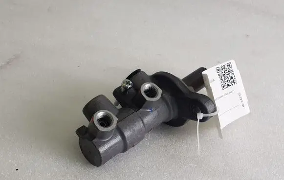 Dacia Spring Master brake cylinder 21111