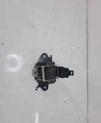 Opel Meriva A Middle seatbelt (rear) 