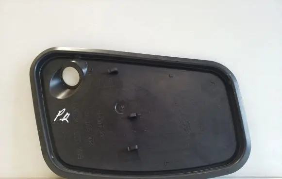 Audi Q3 8U Other front door trim element 8U0837916