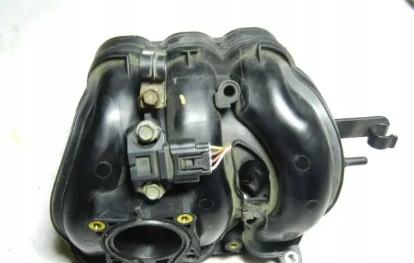 Toyota Aygo AB10 Intake manifold