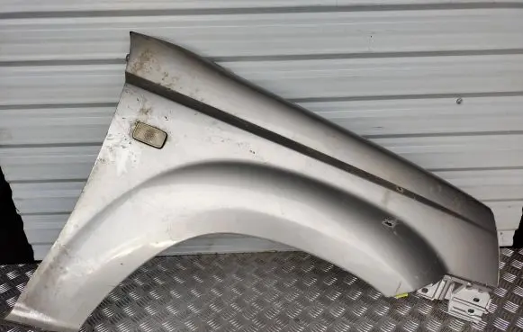 Nissan X-Trail T30 Fender