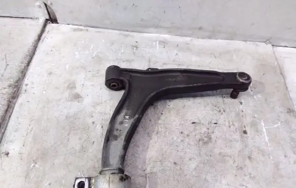 Opel Signum Front lower control arm/wishbone