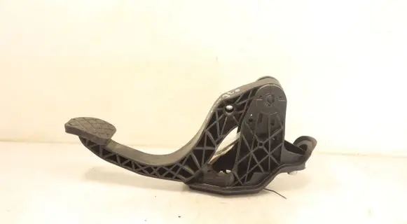 Skoda Rapid (NH) Clutch pedal 